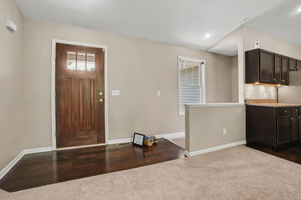 2212 Oakland Farms Trail Portage City MI 49024