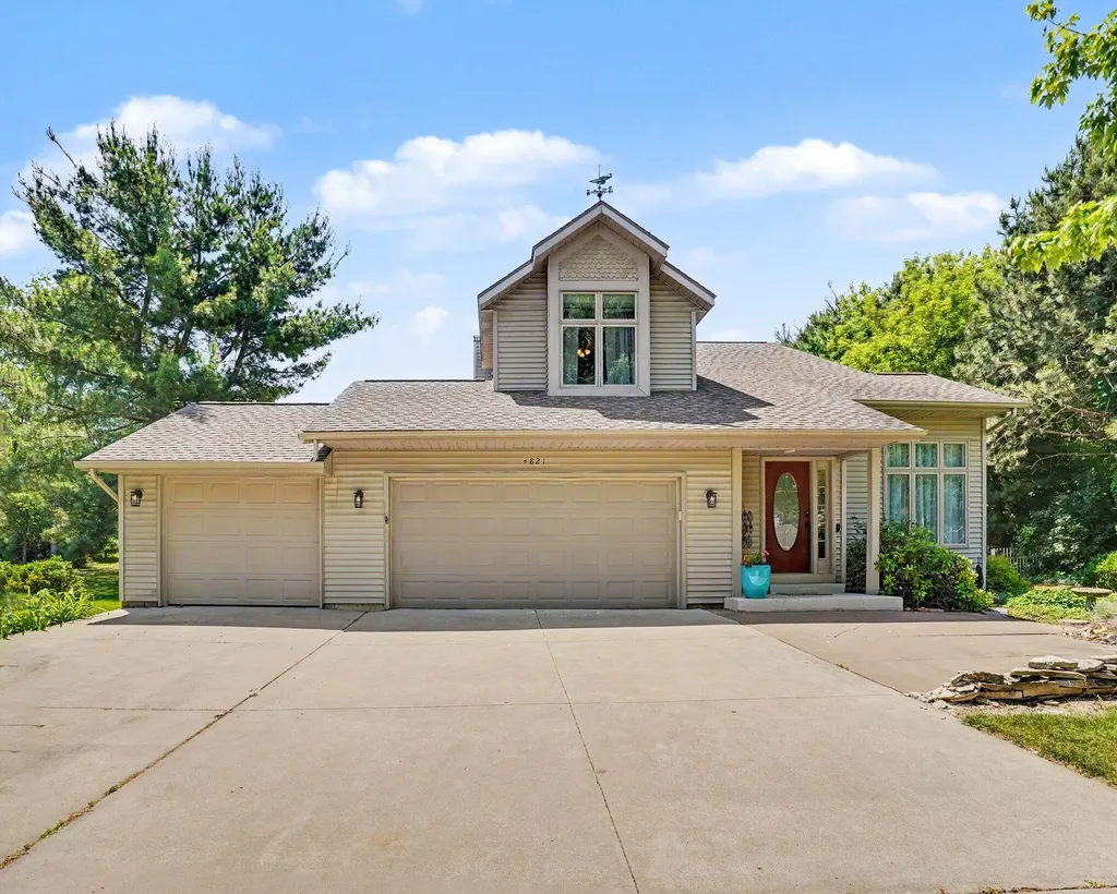 4821 Landing Way Comstock Charter Township MI 49048