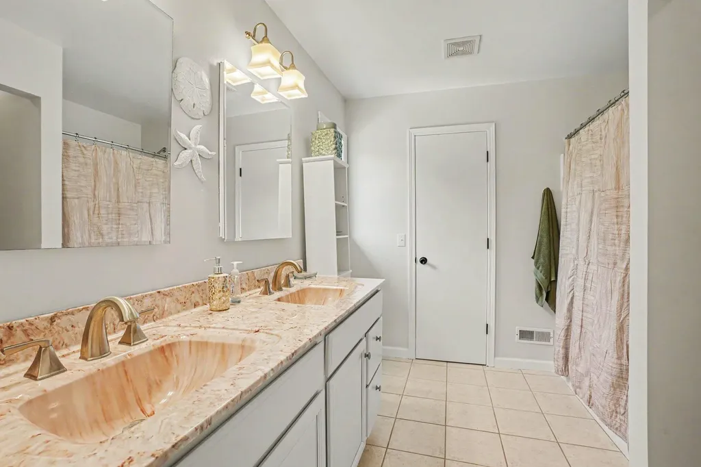 4821 Landing Way Comstock Charter Township MI 49048