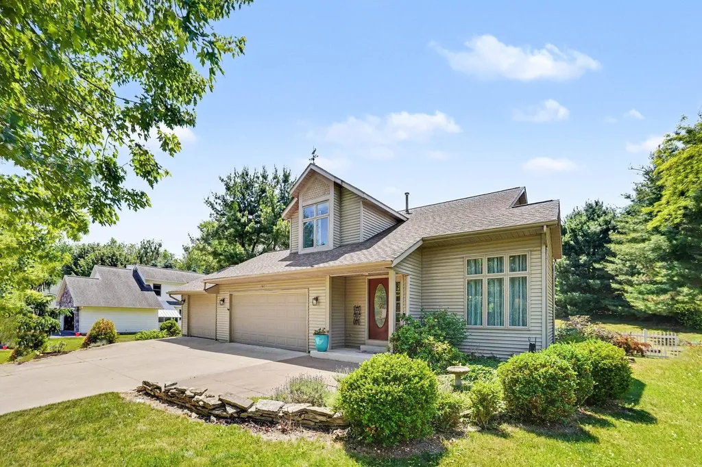 4821 Landing Way Comstock Charter Township MI 49048