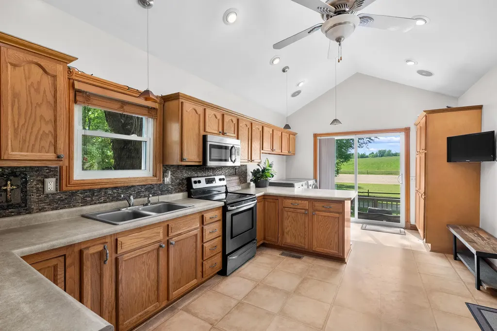 10465 N 32nd Street Richland Township MI 49083