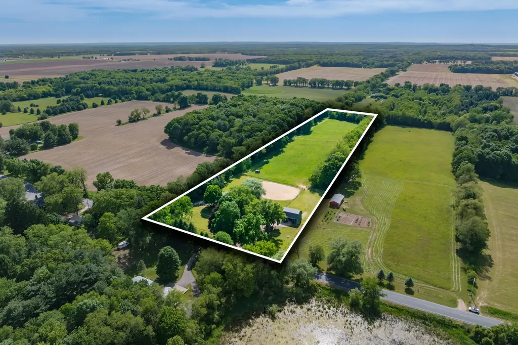 10465 N 32nd Street Richland Township MI 49083