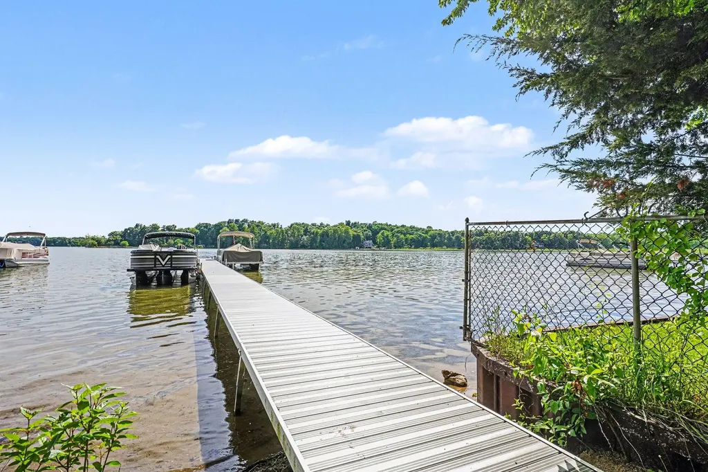 11230 Lakeshore Drive Fabius Township MI 49093