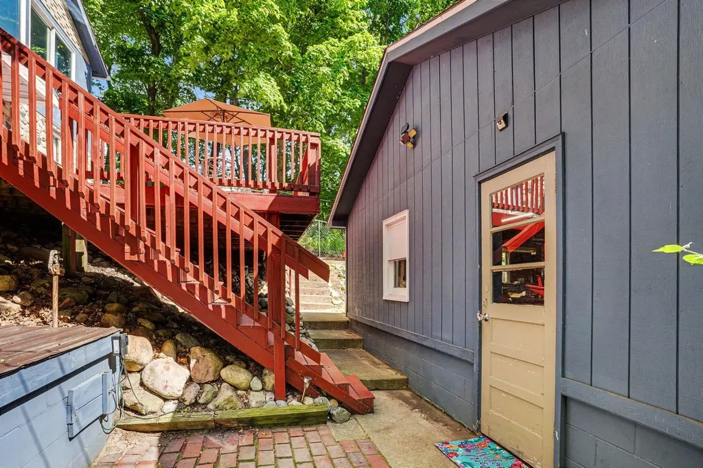 11230 Lakeshore Drive Fabius Township MI 49093