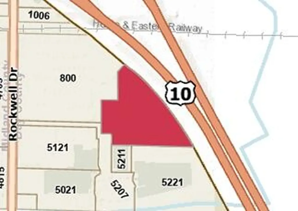 5217 Bay City Road Midland City MI 48642