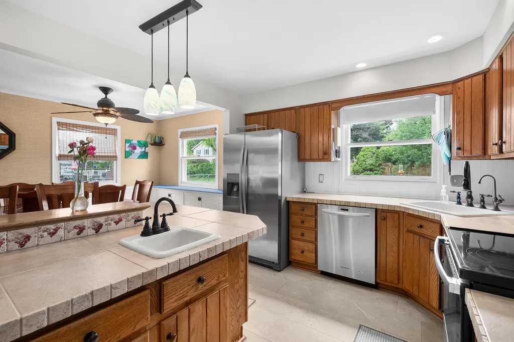 1520 Edington Street Portage City MI 49024