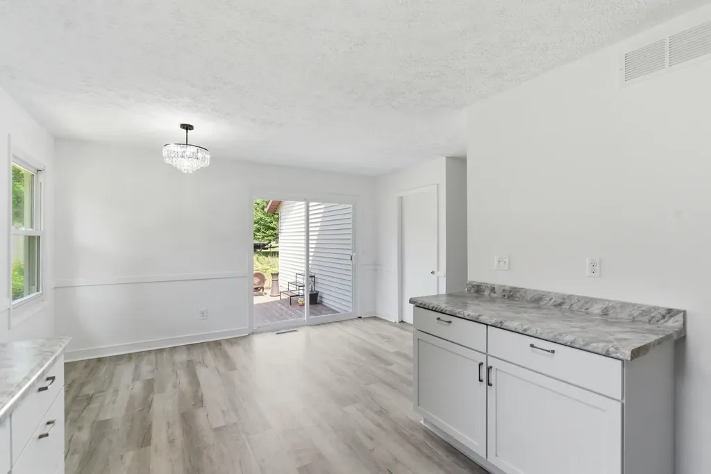 24383 Thousand Oaks Drive Almena Township MI 49071