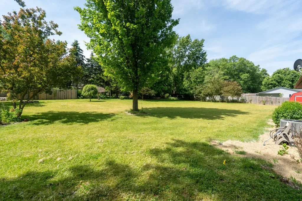 24383 Thousand Oaks Drive Almena Township MI 49071
