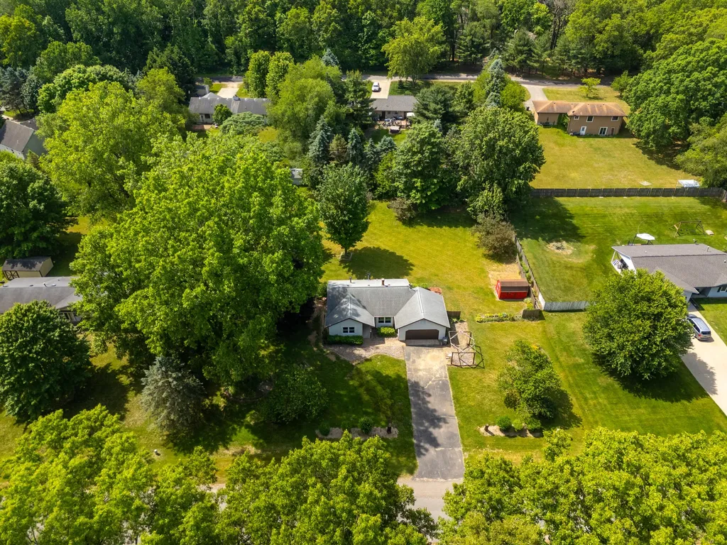 24383 Thousand Oaks Drive Almena Township MI 49071