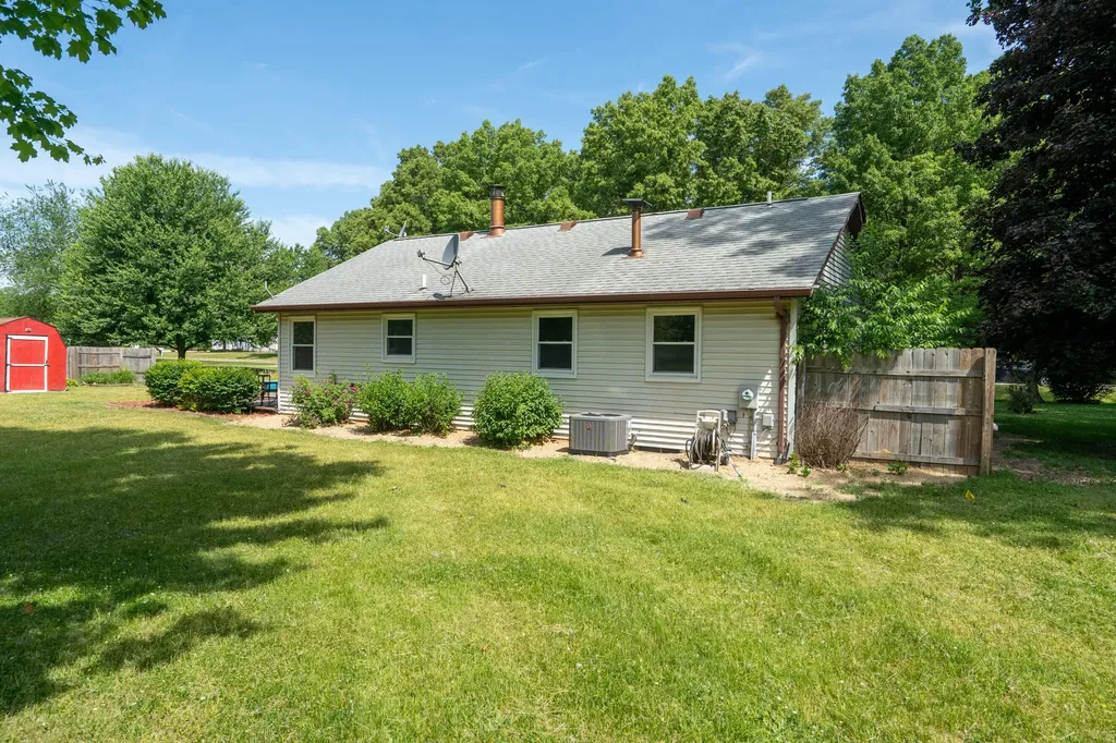24383 Thousand Oaks Drive Almena Township MI 49071