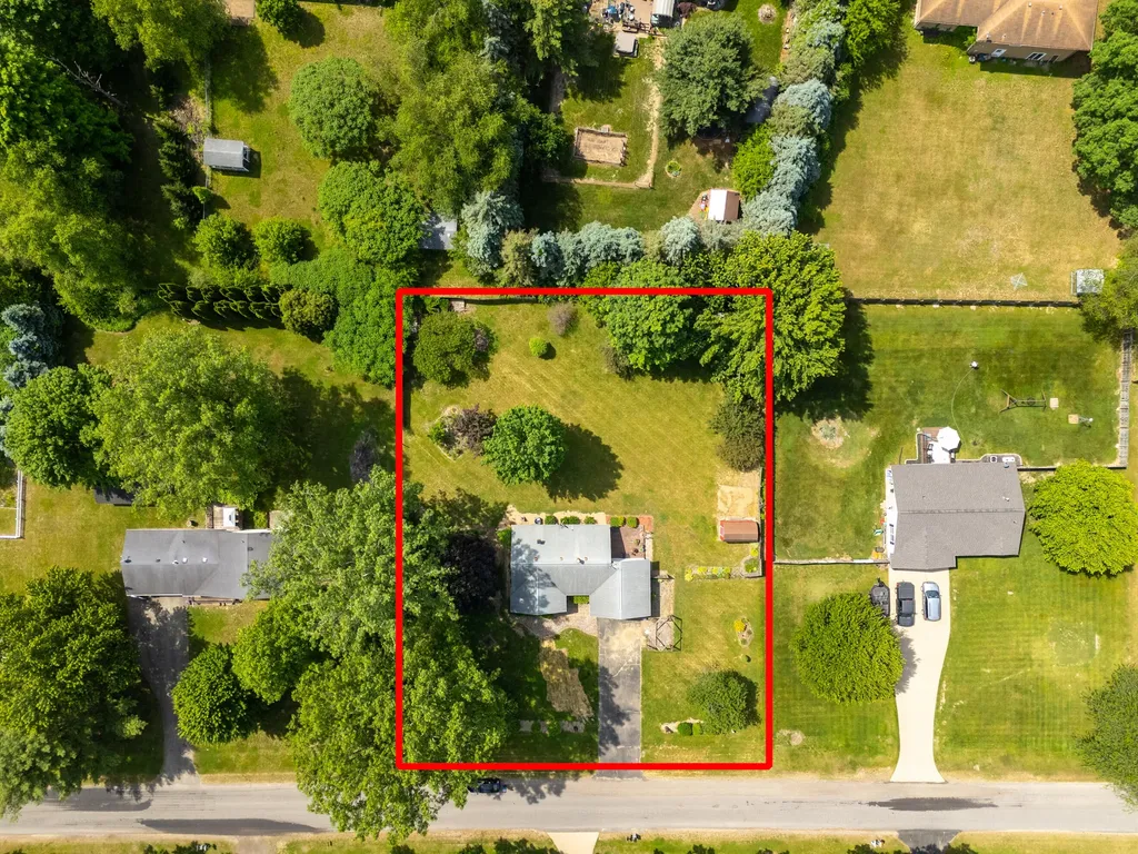 24383 Thousand Oaks Drive Almena Township MI 49071