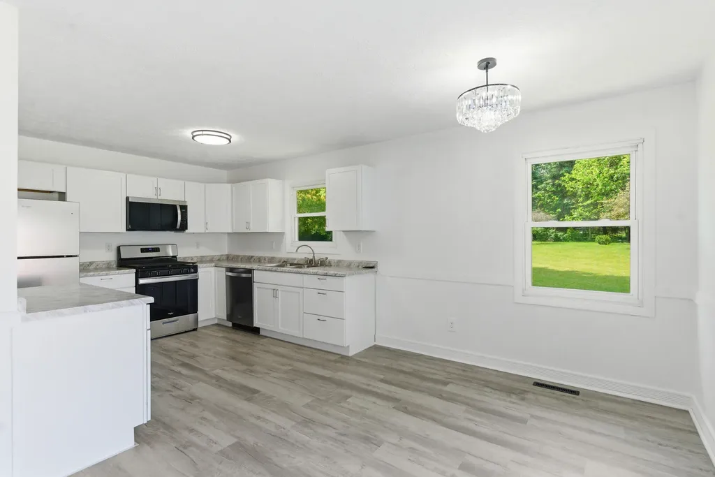 24383 Thousand Oaks Drive Almena Township MI 49071