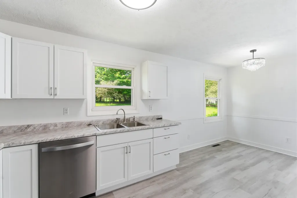 24383 Thousand Oaks Drive Almena Township MI 49071