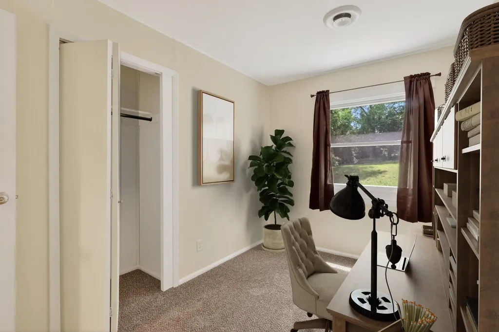 749 Denway Drive Kalamazoo City MI 49008