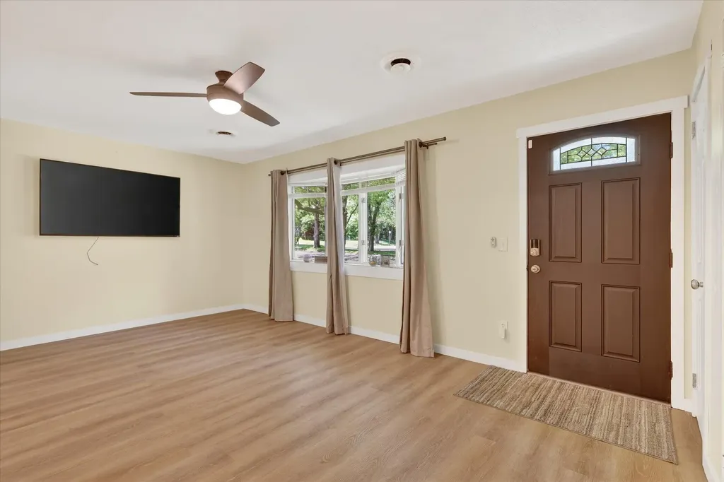 749 Denway Drive Kalamazoo City MI 49008