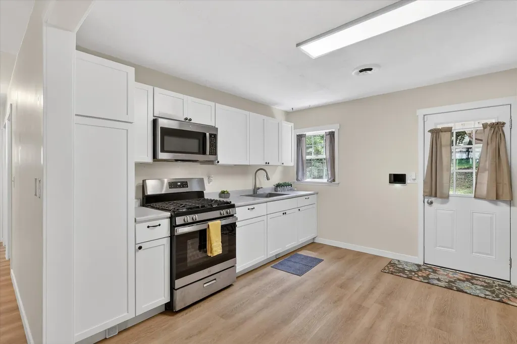 749 Denway Drive Kalamazoo City MI 49008