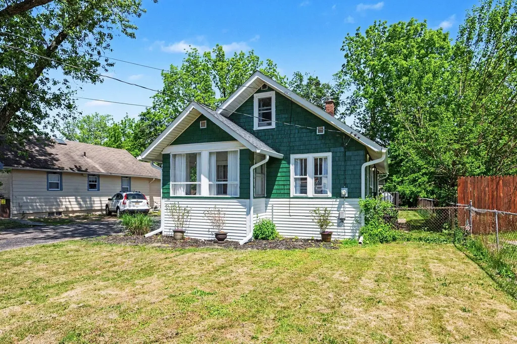204 Nelson Avenue Kalamazoo Charter Township MI 49006