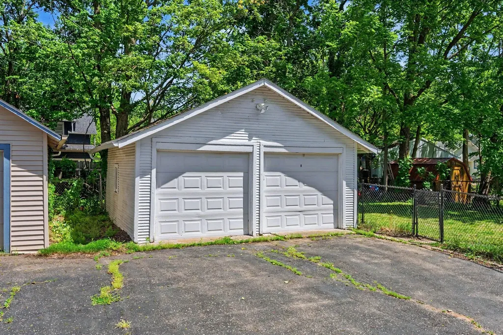 204 Nelson Avenue Kalamazoo Charter Township MI 49006
