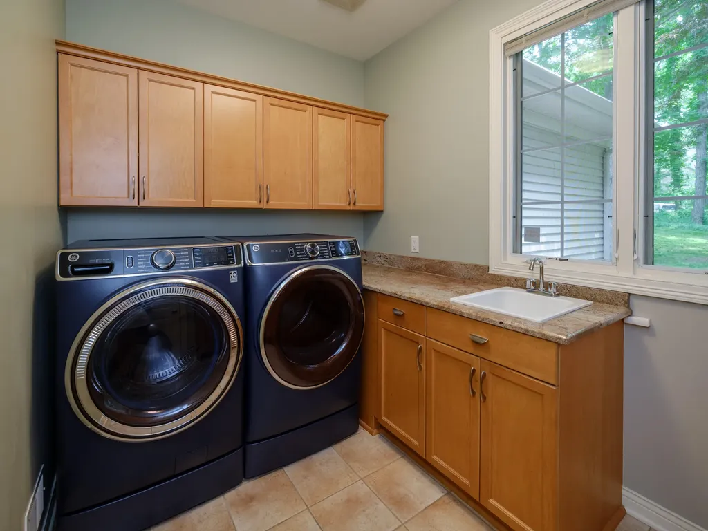 6311 E Bay Lane Richland Township MI 49083