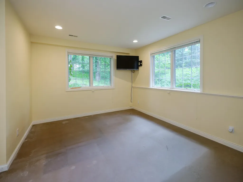 6311 E Bay Lane Richland Township MI 49083