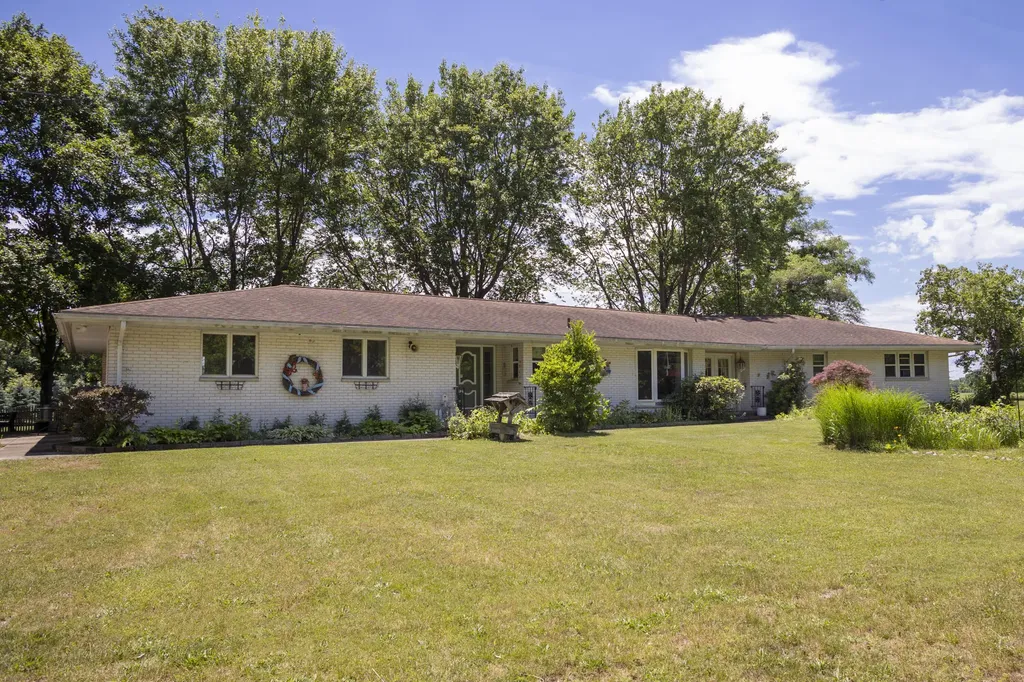 1550 E Y Avenue Schoolcraft Township MI 49097