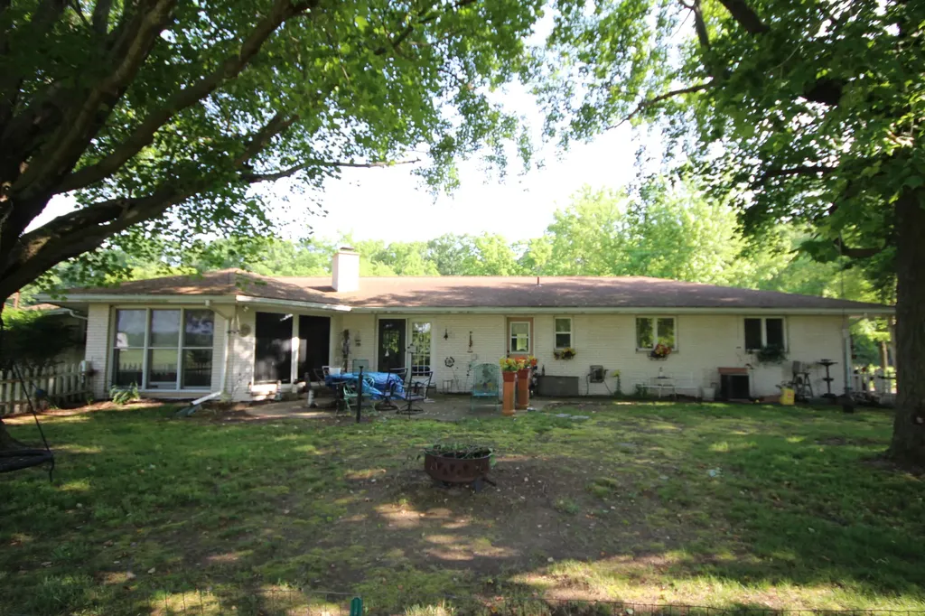 1550 E Y Avenue Schoolcraft Township MI 49097