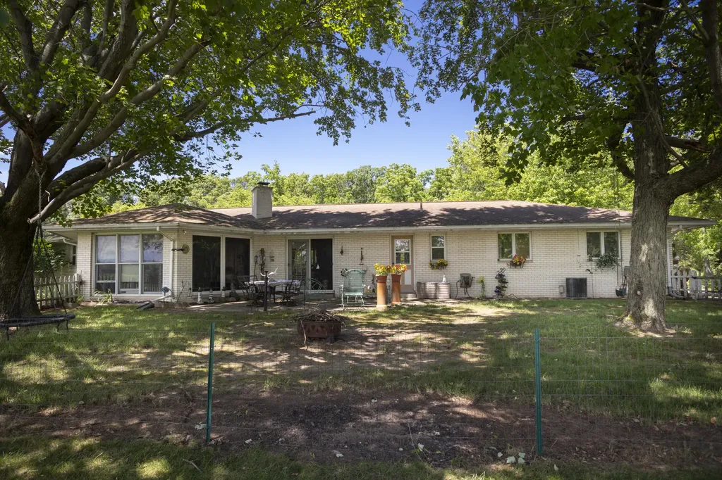 1550 E Y Avenue Schoolcraft Township MI 49097