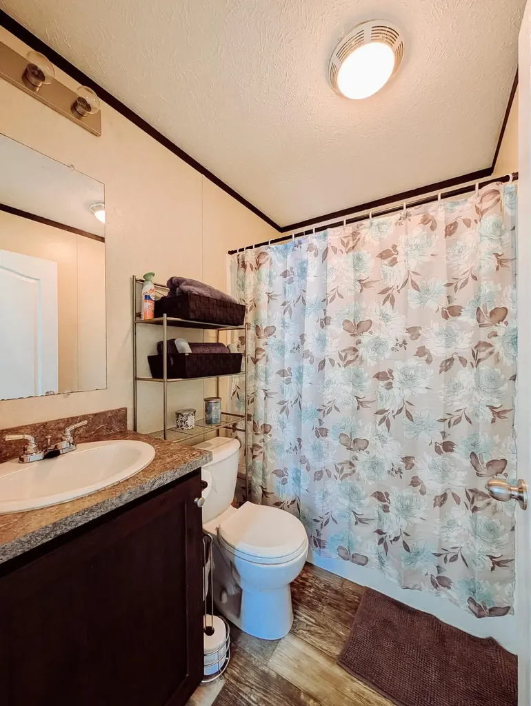 246 Center Green Meadow Street SE Grand Rapids Charter Township MI 49548