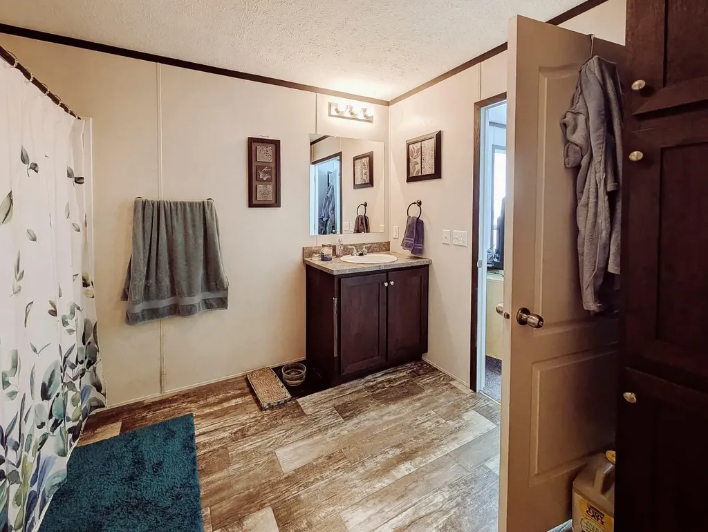 246 Center Green Meadow Street SE Grand Rapids Charter Township MI 49548