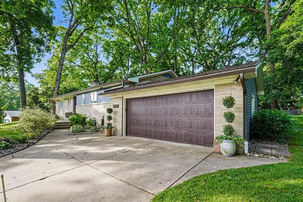 5236 Ridgebrook Drive Portage City MI 49002