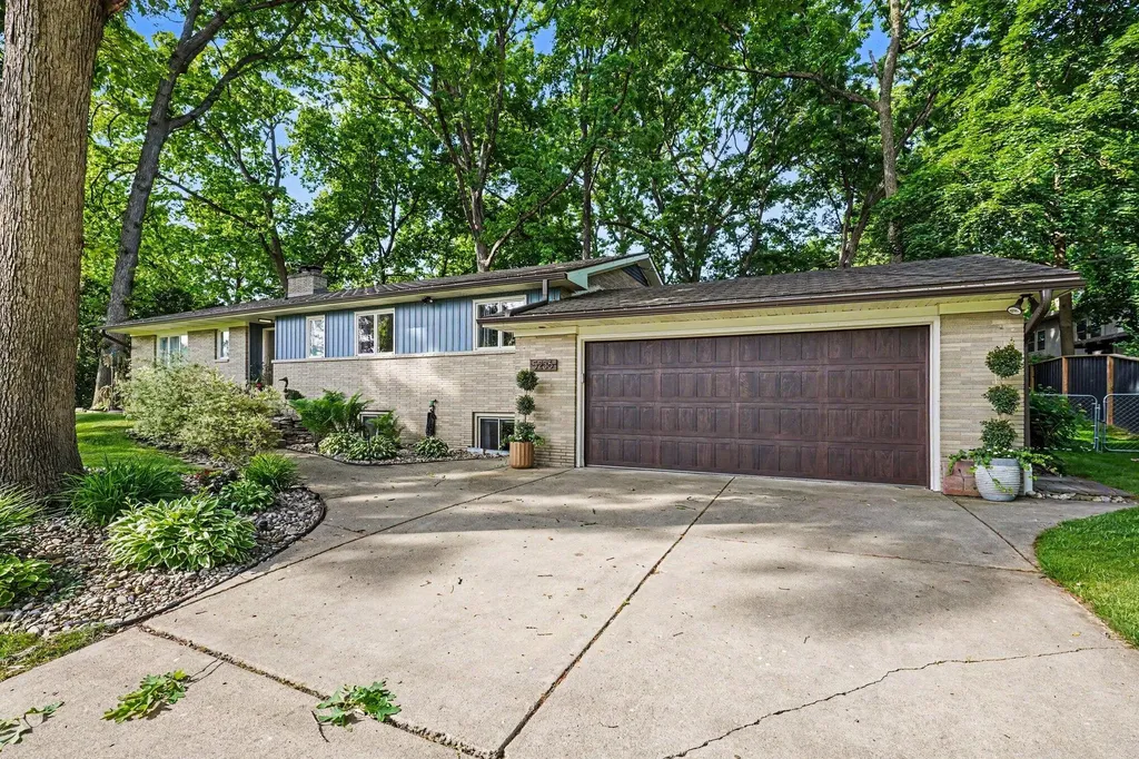 5236 Ridgebrook Drive Portage City MI 49002