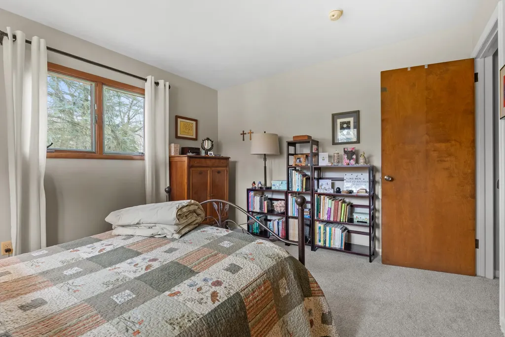 159 Kings Lane Emmett Charter Township MI 49014