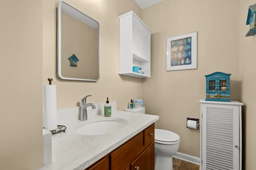 159 Kings Lane Emmett Charter Township MI 49014
