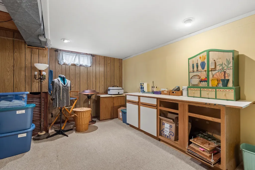 159 Kings Lane Emmett Charter Township MI 49014