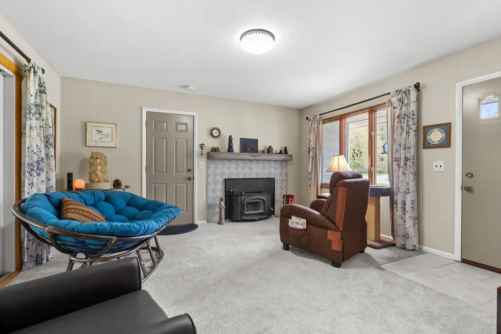 159 Kings Lane Emmett Charter Township MI 49014