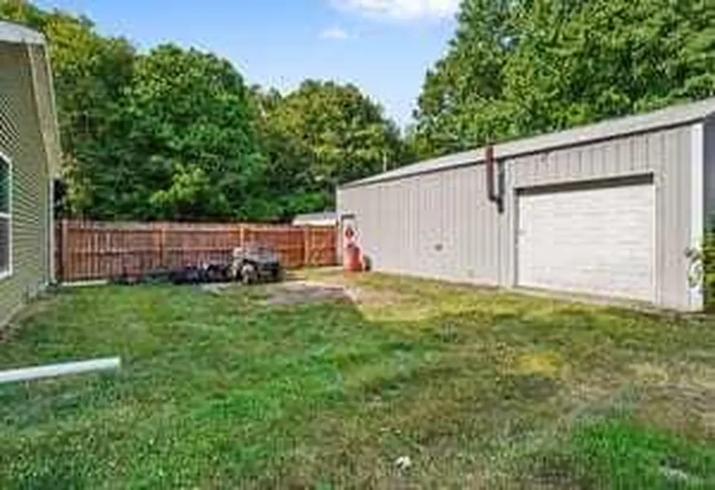 668 Westbrook Avenue Emmett Charter Township MI 49014