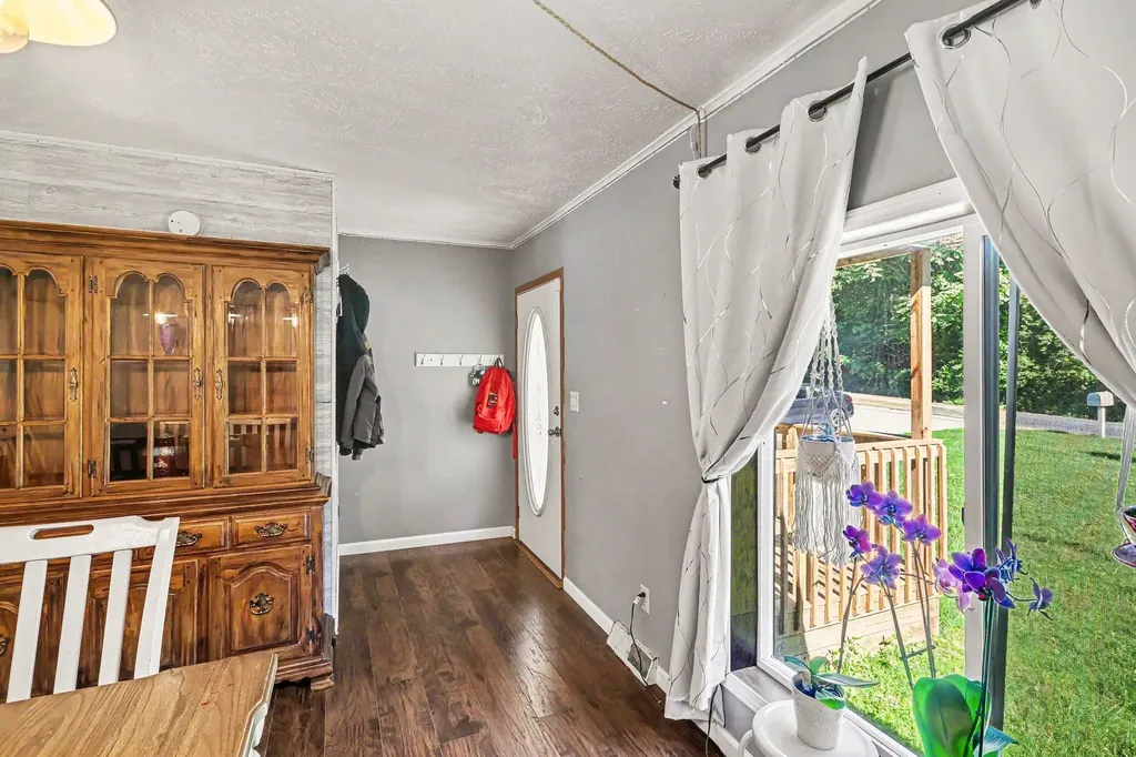 668 Westbrook Avenue Emmett Charter Township MI 49014