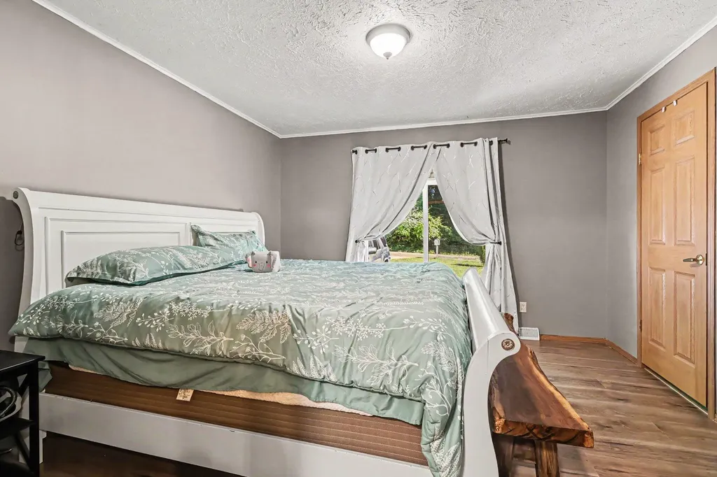 668 Westbrook Avenue Emmett Charter Township MI 49014