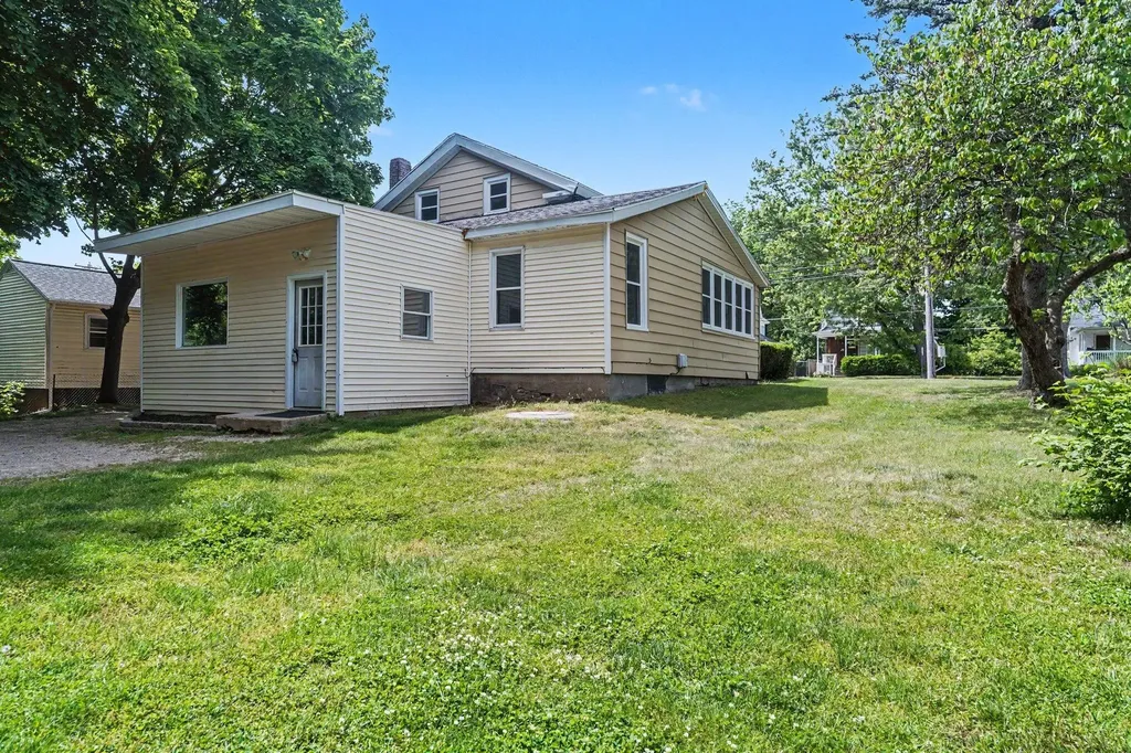 553 Ely Street Allegan City MI 49010