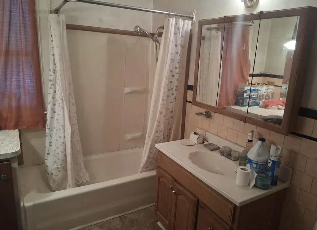 2313 Glenwood Avenue Saginaw City MI 48601