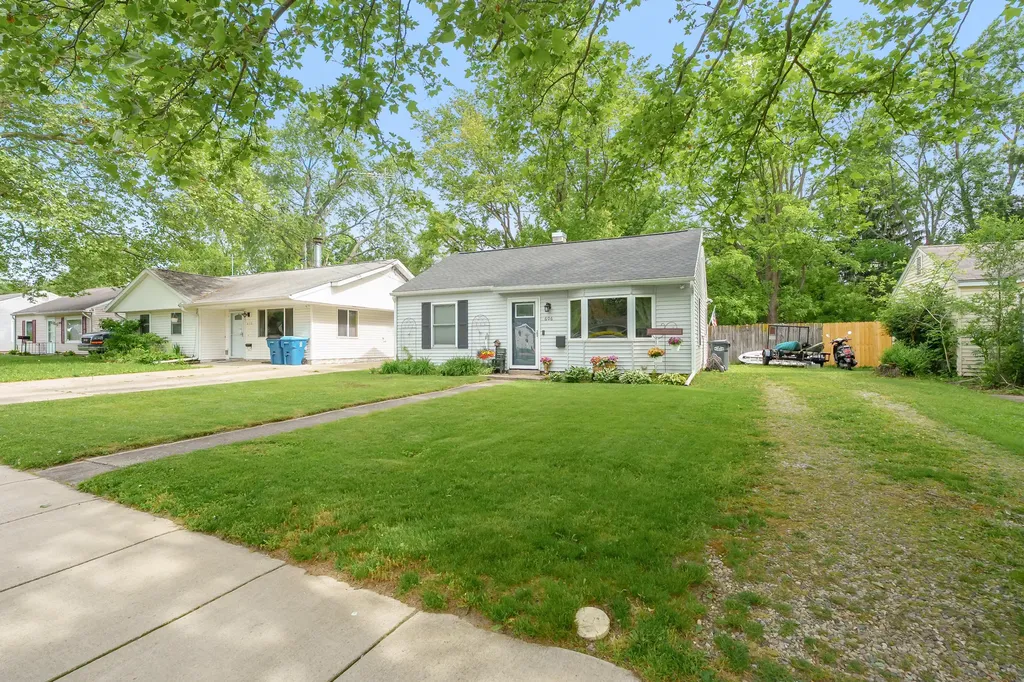 606 Pleasant Avenue Kalamazoo City MI 49008