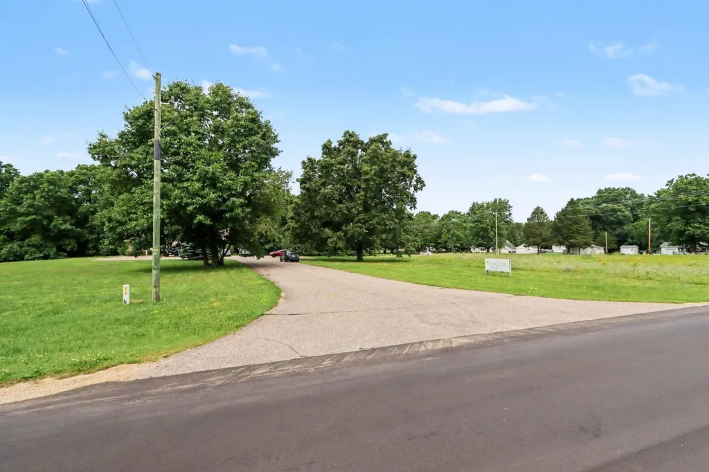 50744 25th Street Antwerp Township MI 49071