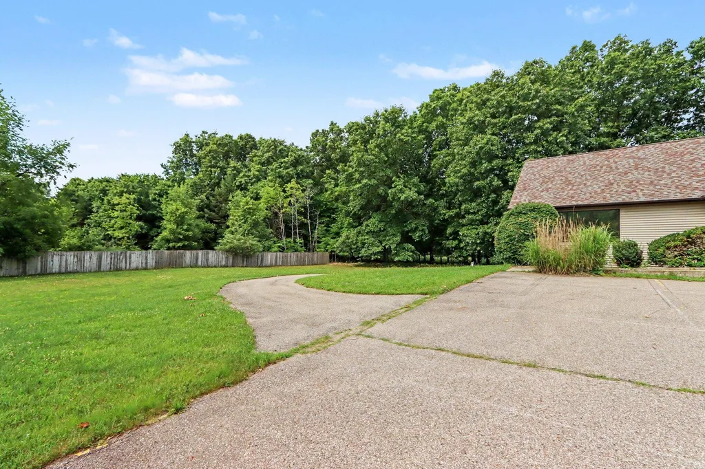 50744 25th Street Antwerp Township MI 49071