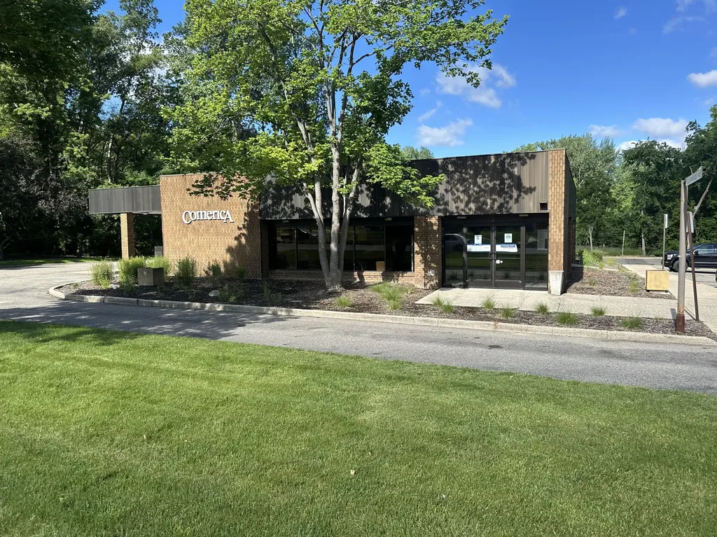 5135 Kalamazoo Avenue SE Kentwood City MI 49508