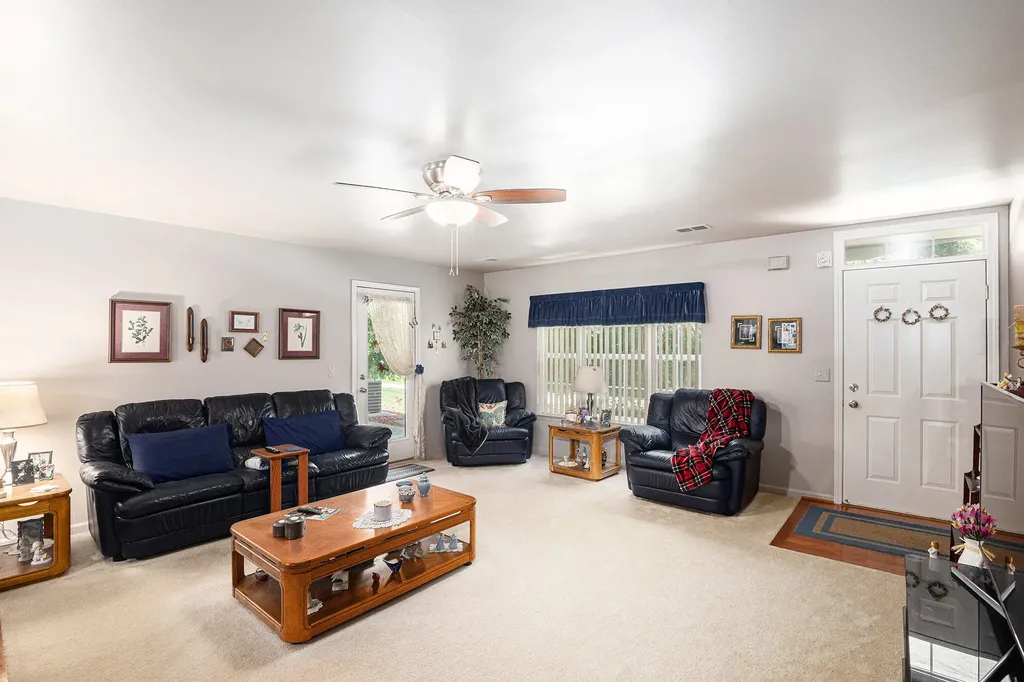 11347 N Woods Drive Shelby Charter Township MI 48317