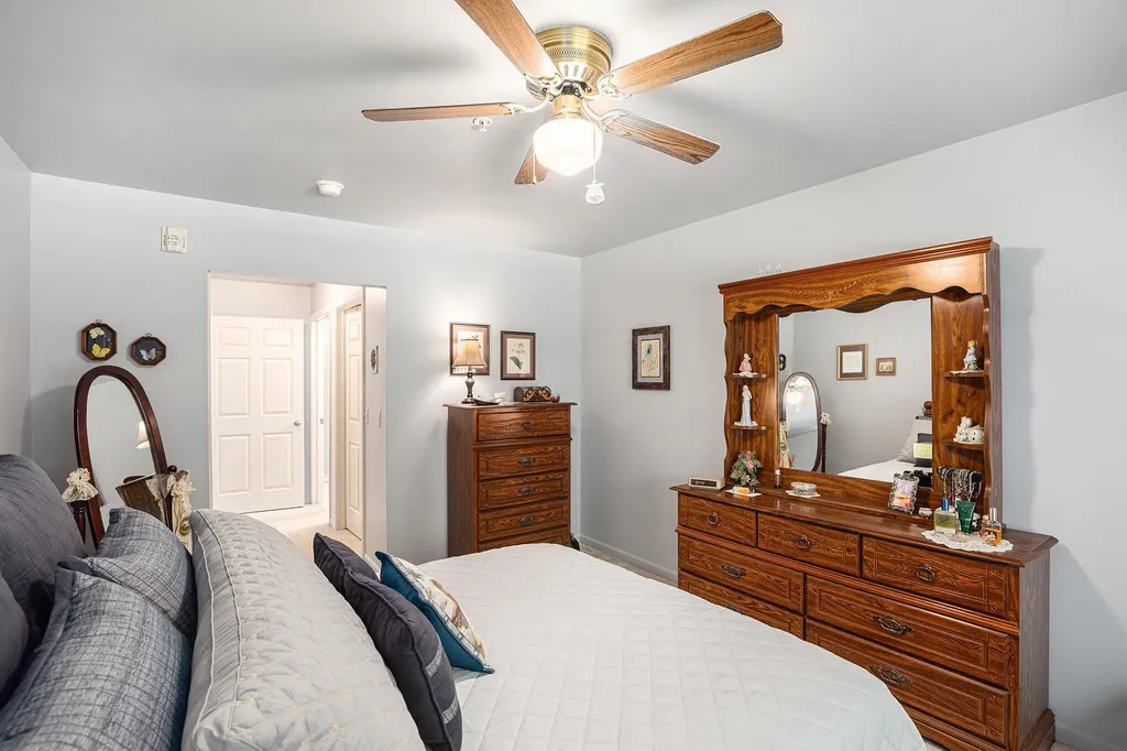 11347 N Woods Drive Shelby Charter Township MI 48317