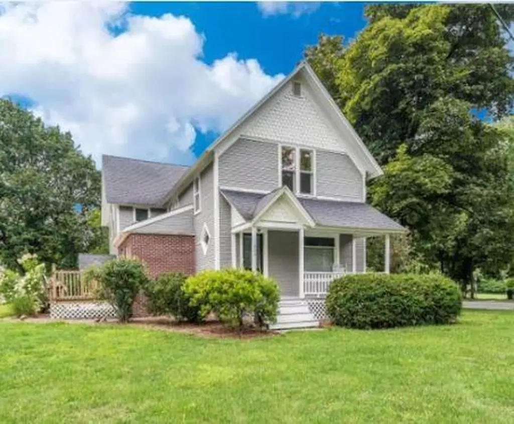 1925 Nichols Road Kalamazoo Charter Township MI 49006