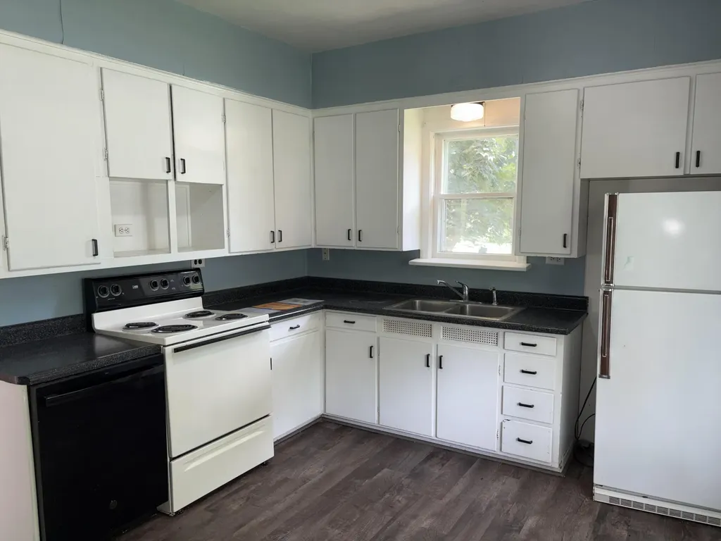 1925 Nichols Road Kalamazoo Charter Township MI 49006