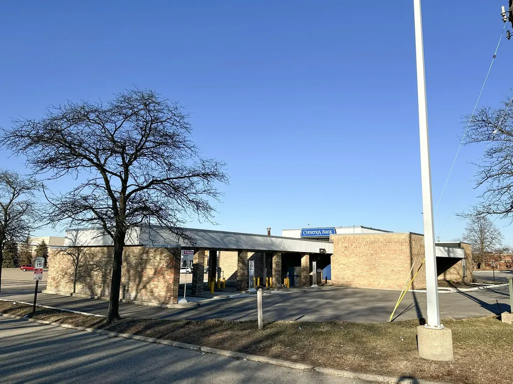 5510 W Saginaw Highway Delta Charter Township MI 48917