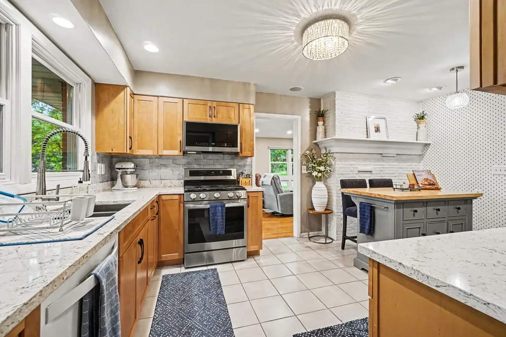 4342 Bronson Boulevard Kalamazoo City MI 49008
